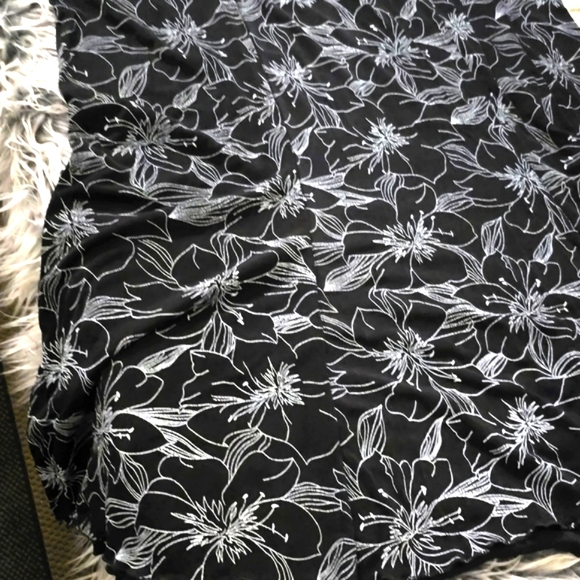 Briggs NY Black & White Floral Print Maxi Skirt Size XL Elastic Waist New - Picture 7 of 8